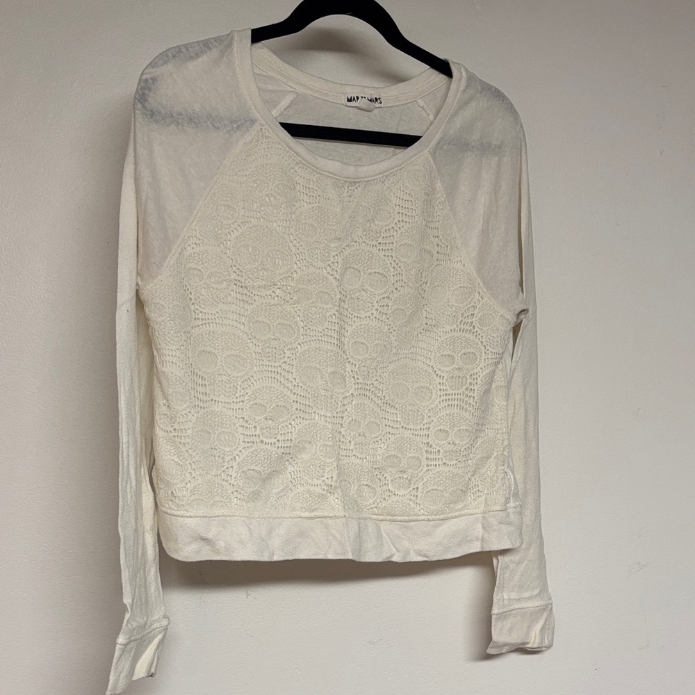 Chic Lace Skull Cream Sweatshirt